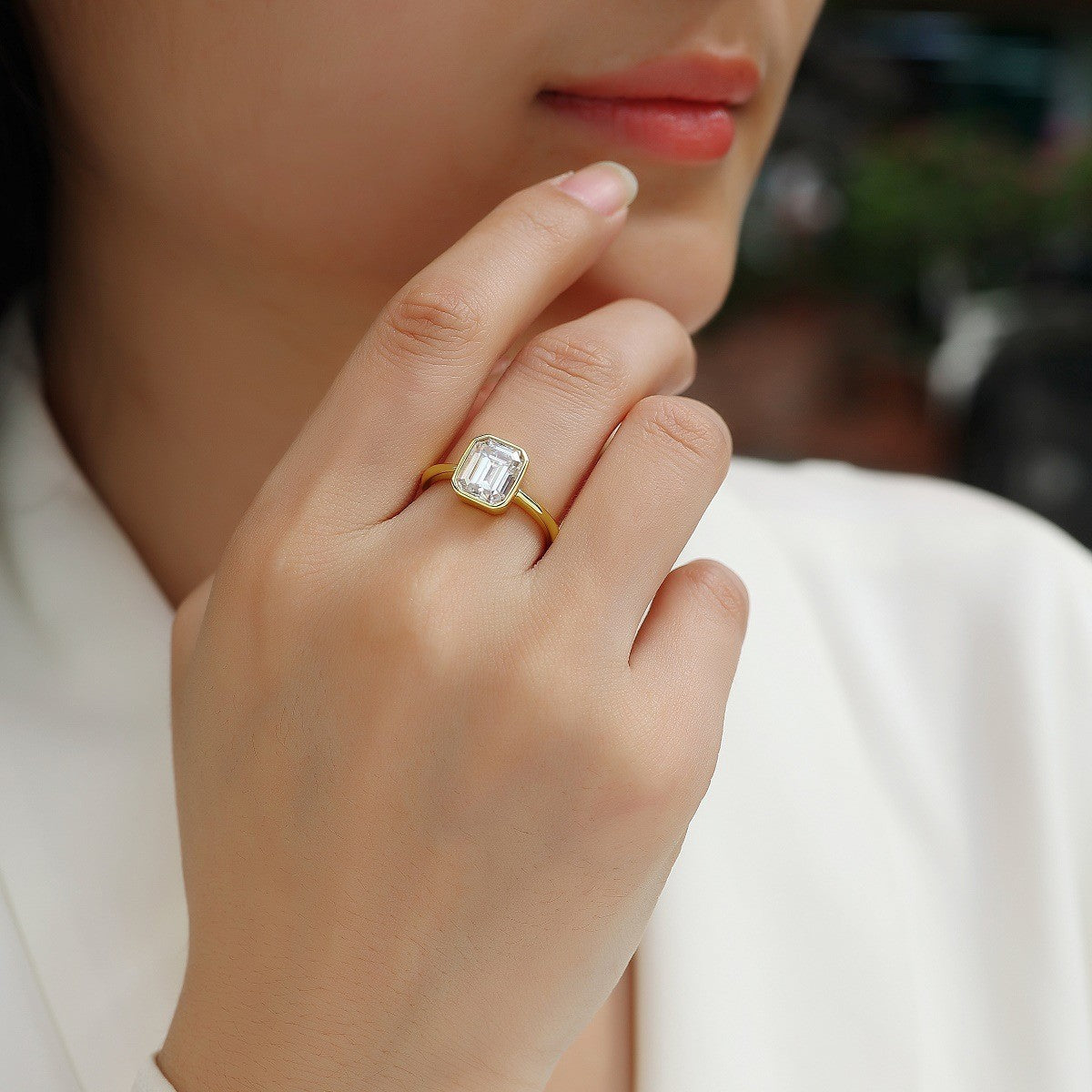Glowline Moissanite Ring