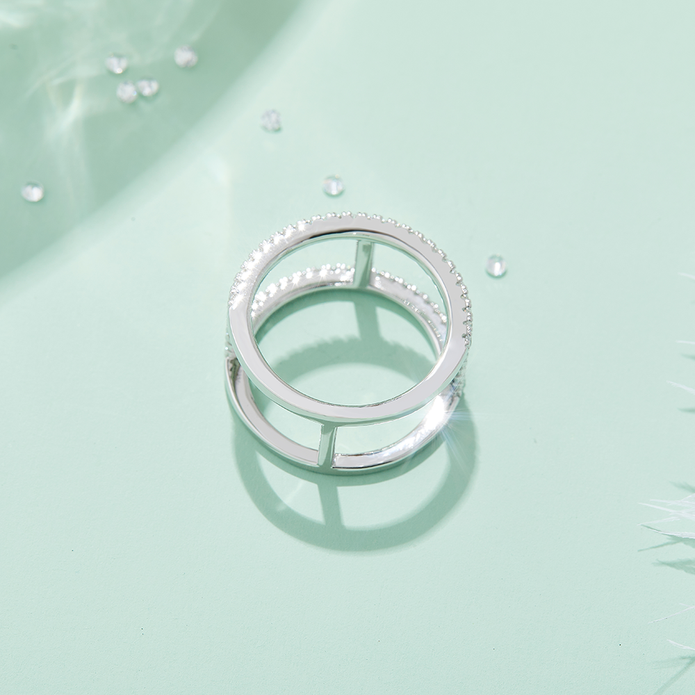 Classic Moissanite Ring