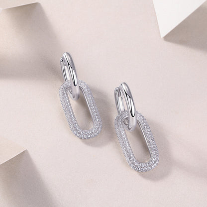 Eternelle Moissanite Earring