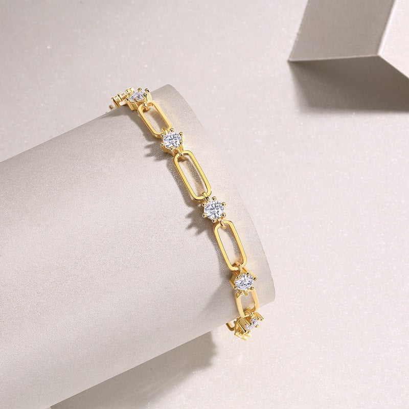 Eira Loop Moissanite Bracelet