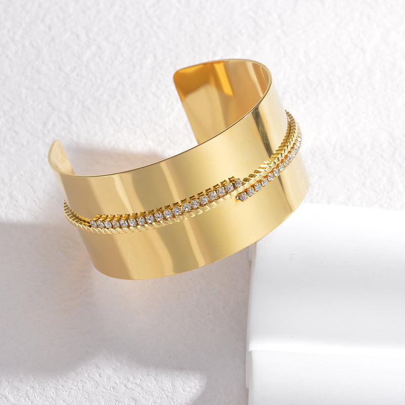 Looped in Bangles