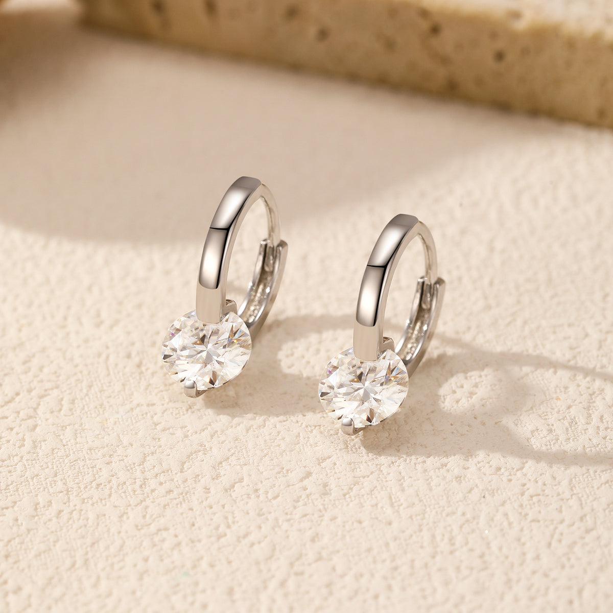Mythos Shine Moissanite Earrings