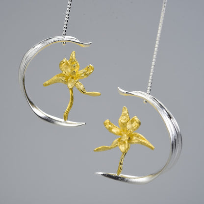 Flower-de- Drop Earrings
