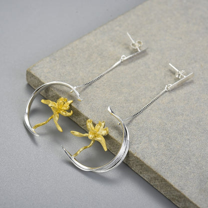 Flower-de- Drop Earrings
